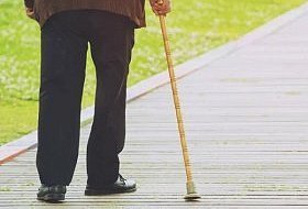 Как правильно ходить с тростью Как правильно ходить с тростью